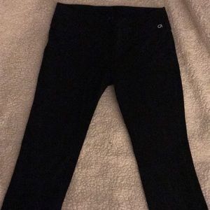 Gap black yoga pants